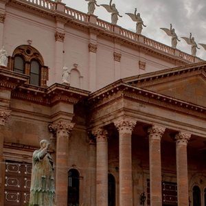 Meet your Posher, Adriana